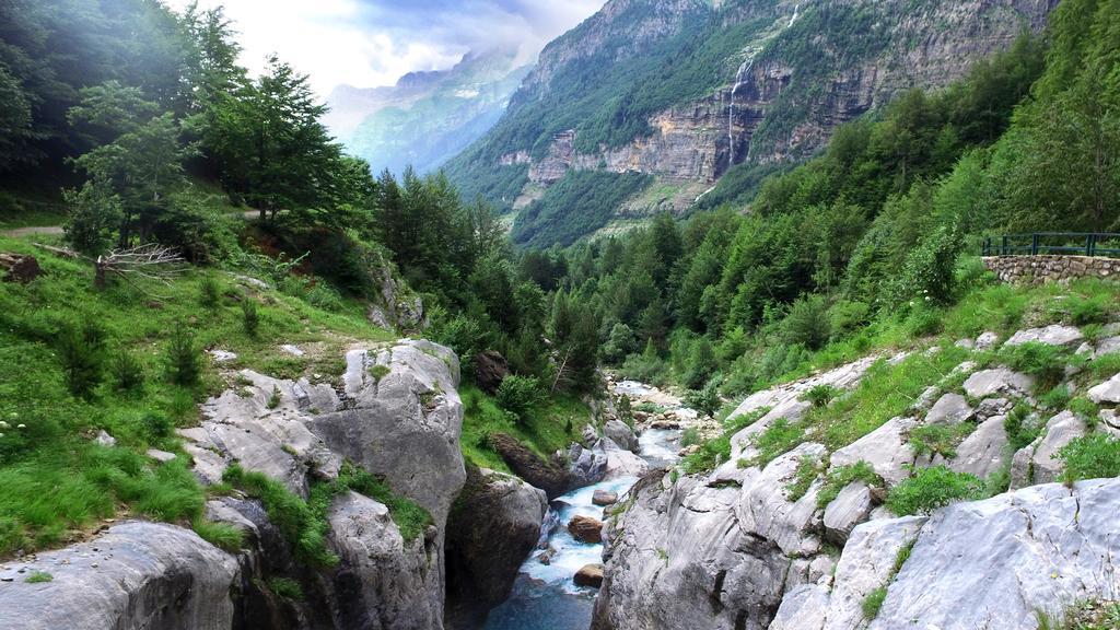 Vvf Saint-Lary-Soulan Hautes-Pyrenees Екстериор снимка